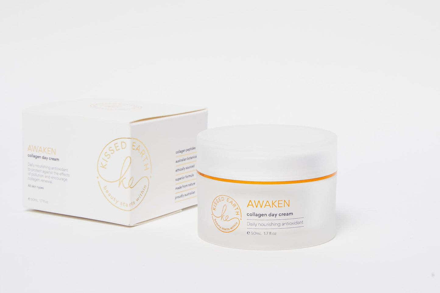 Kissed Earth Collagen Day Cream 50ml Awaken - Moisturising Collagen Day Cream
Daily nourishing collagen peptide cream with antioxidants
Start each day feeling beautiful with our Awaken Collagen Day Cream. This unique formula is a synergistic blend of active botanicals, our signature Collagen Peptides and Bulgarian Rose Absolute to help smooth fine lines and wrinkles, replenish moisture, protect the skin, and evoke a sense of well-being.