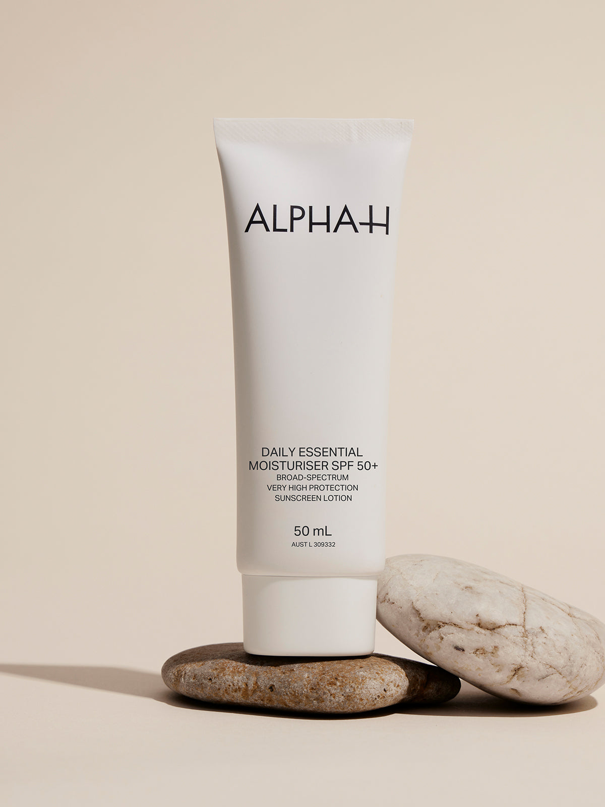 The Alpha-H Daily Essential Moisturiser SPF 50+ is the hydrating broad spectrum sunscreen you've been waiting for! It supports your skin barrier, is LOADED with antioxidants AND gives you a dewy, hydrated look all while protecting you against harmful UVA/UVB rays that accelerate ageing and can cause cancer. What more could you want from a sunscreen? This sunscreen should be part of every daily skin routine and in every handbag for reapplication in the country!