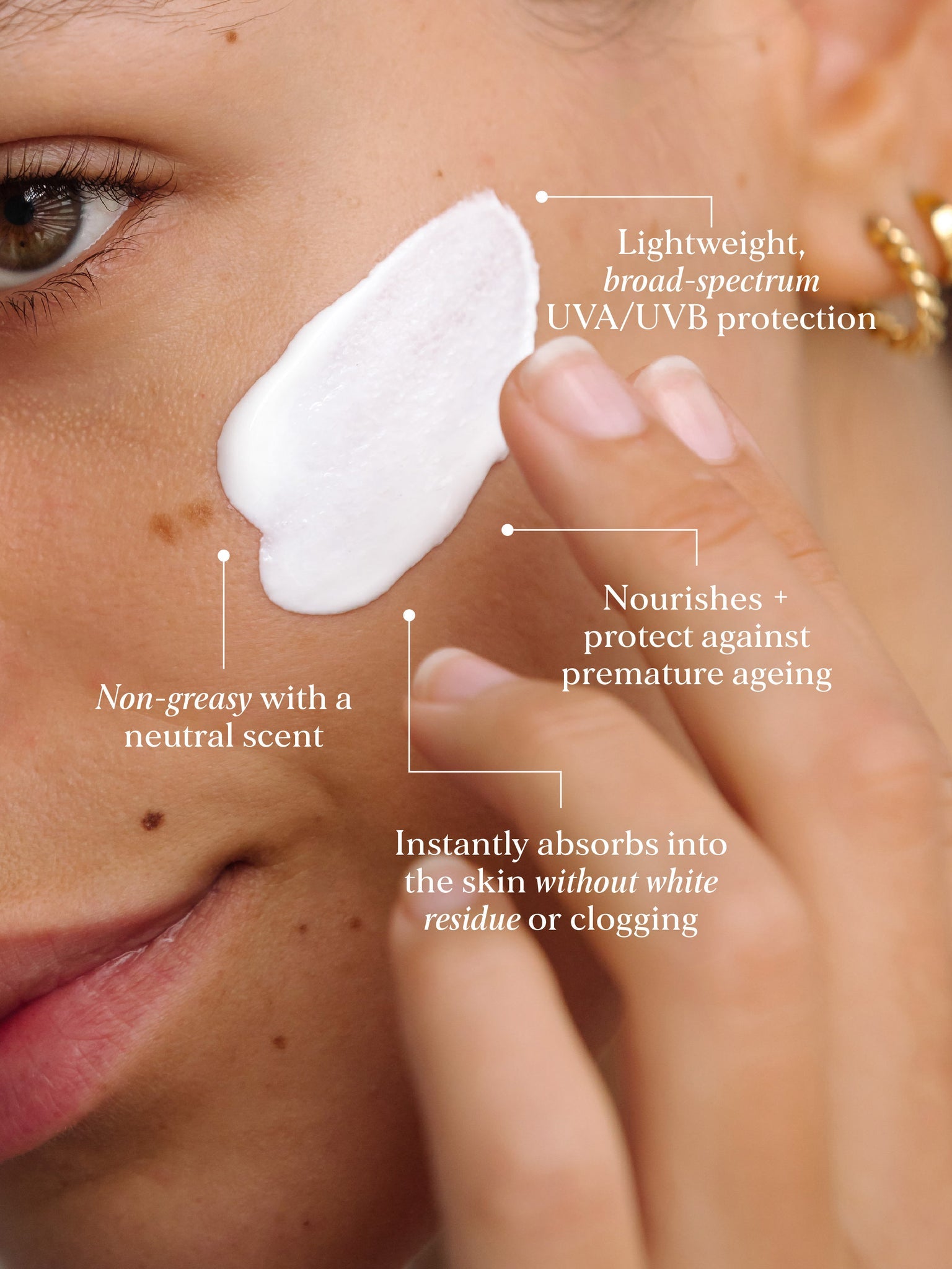 The Alpha-H Daily Essential Moisturiser SPF 50+ is the hydrating broad spectrum sunscreen you've been waiting for! It supports your skin barrier, is LOADED with antioxidants AND gives you a dewy, hydrated look all while protecting you against harmful UVA/UVB rays that accelerate ageing and can cause cancer. What more could you want from a sunscreen? This sunscreen should be part of every daily skin routine and in every handbag for reapplication in the country!