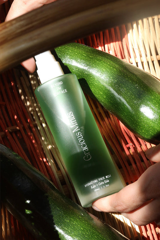 The Gracious Minds Beyond the Surface Hydrating Face Mist/Toner is a hybrid serum mist designed to instantly hydrate and soothe the skin’s barrier on the face and neck, while enhancing the underlying skin elasticity.
Infused with potent green superfoods like Wheatgrass, Japanese Knotweed (Resveratrol), and Gotu Kola, it nourishes the skin, while Pea Peptides work to boost hydration and provide skin protection.