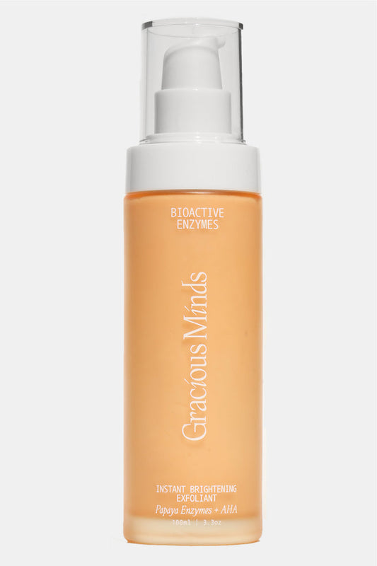 The Gracious Minds Bioactive Enzymes Instant Brightening Exfoliant is a natural 2-in-1 facial exfoliator that instantly brightens and renews the skin.
Fruit enzymes from Papaya, Sugarcane, and Australian Native Finger Lime contain natural alpha hydroxy acids (AHAs) that brighten and dissolve dead skin cells whilst finely ground pumice acts as a gentle physical exfoliant.