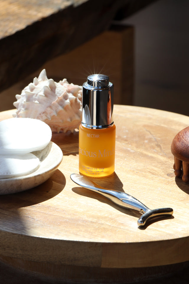 The Gracious Minds Nectar Complex Firming Eye Serum is an award winning (Beauty Shortlist Awards 2025 winner) skin-firming and volumizing serum to help tighten the delicate under eye area whilst boosting collagen. Packed with heavy hitters including Hyalronic Acid, Carrot Seed Oil, Rosehip Oil and more, this eye cream has everything you need to nourish and support the eye area against ageing and environmental factors.
